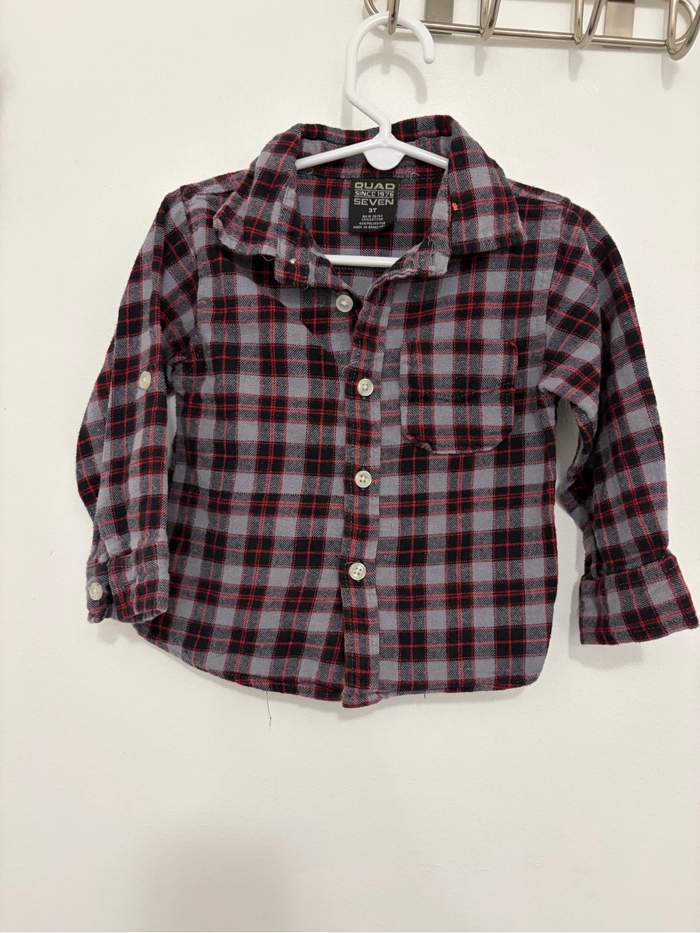 Quad seven Toddler Plaid Button-Up Shirt in Gray & Black size 3